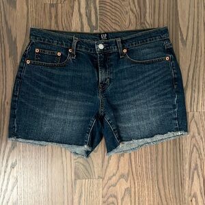 Gap denim shorts. Size 28